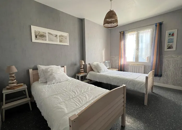 Сasa de vacaciones Maison La Rabouillère Avec Jardin Arboré *